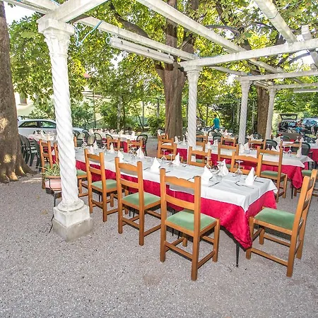 Krizman Hotel 3*